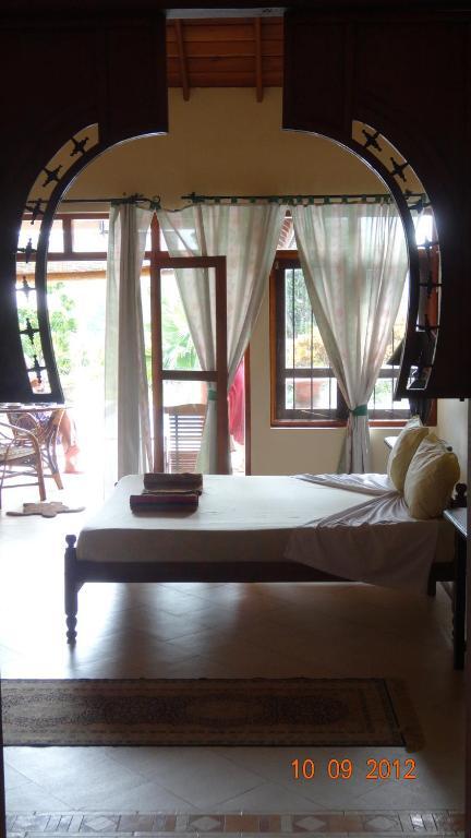 Lazy Lizard Hotel Galle Bagian luar foto